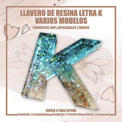 Llaveros de resina letra K
