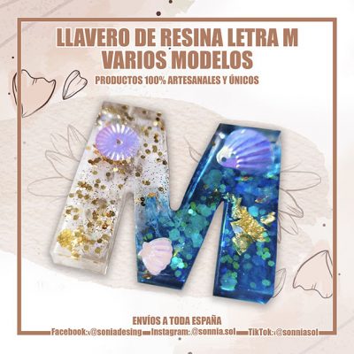 Llavero de resina letra M