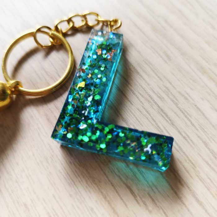 Llavero resina letra L